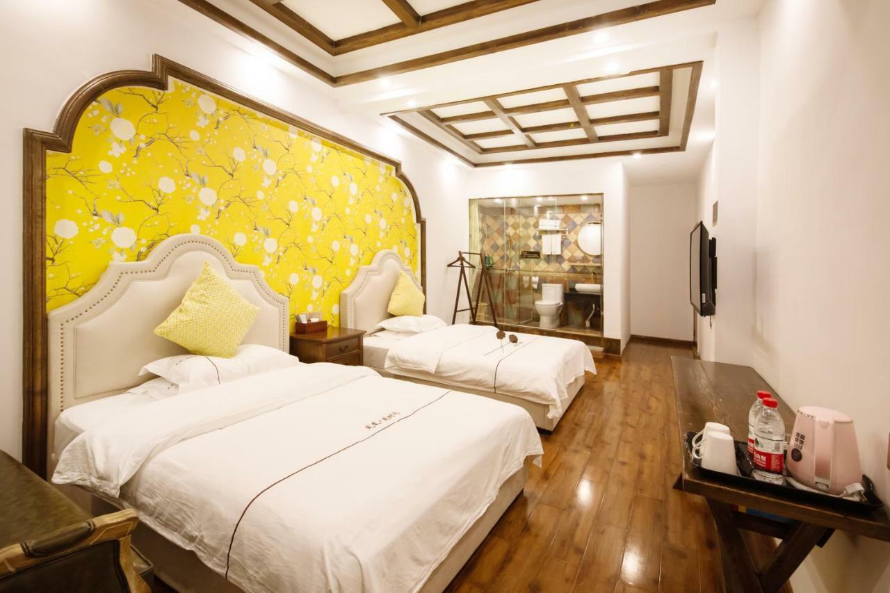 Fenghuang Slowly Time Inn Екстер'єр фото