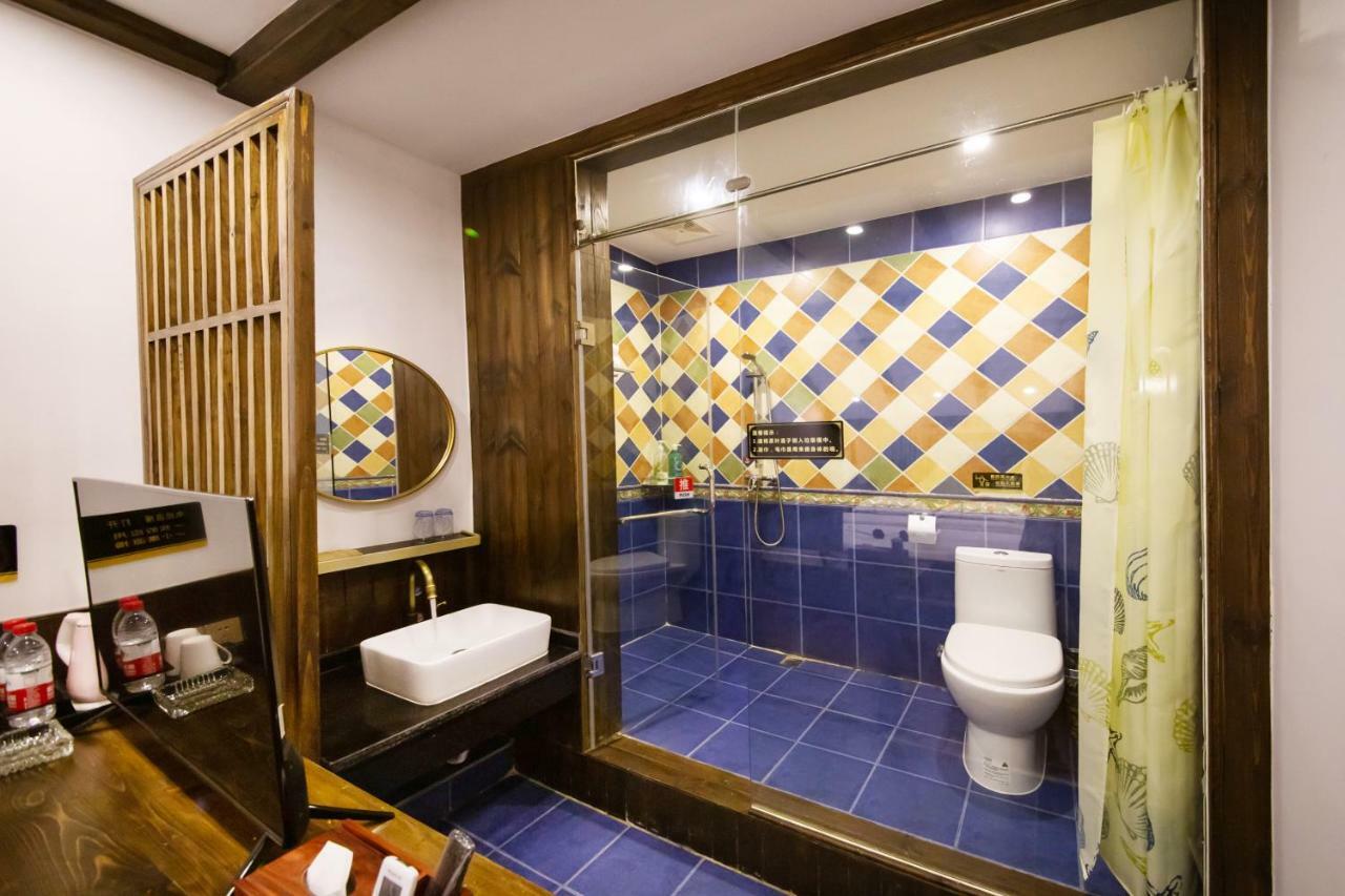 Fenghuang Slowly Time Inn Екстер'єр фото