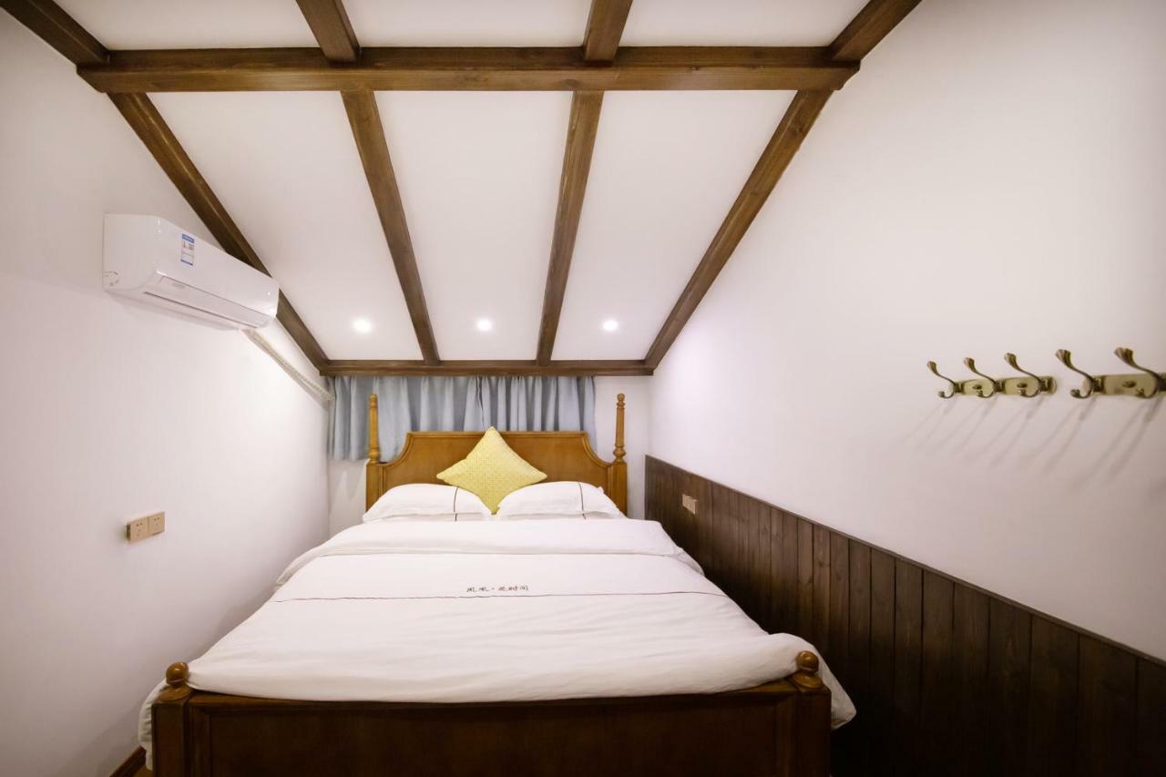 Fenghuang Slowly Time Inn Екстер'єр фото