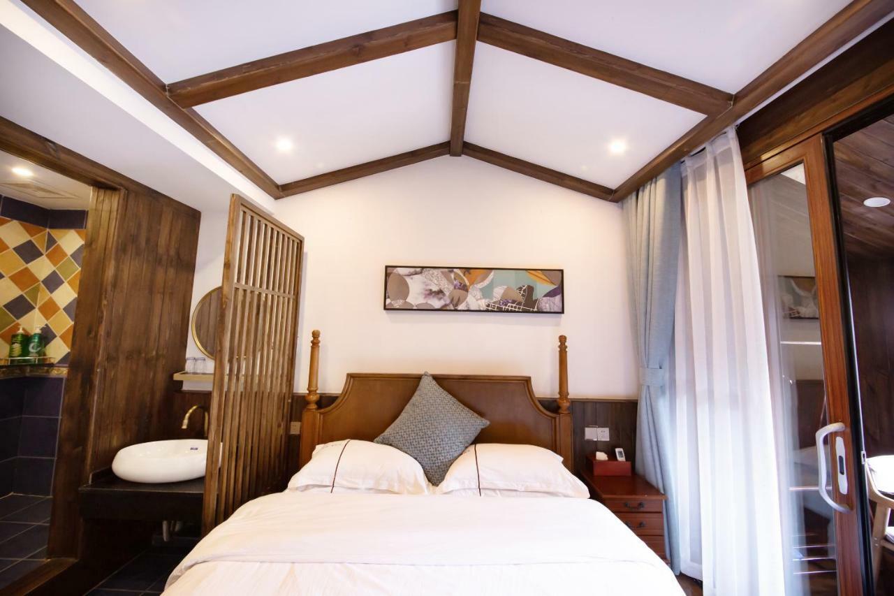 Fenghuang Slowly Time Inn Екстер'єр фото