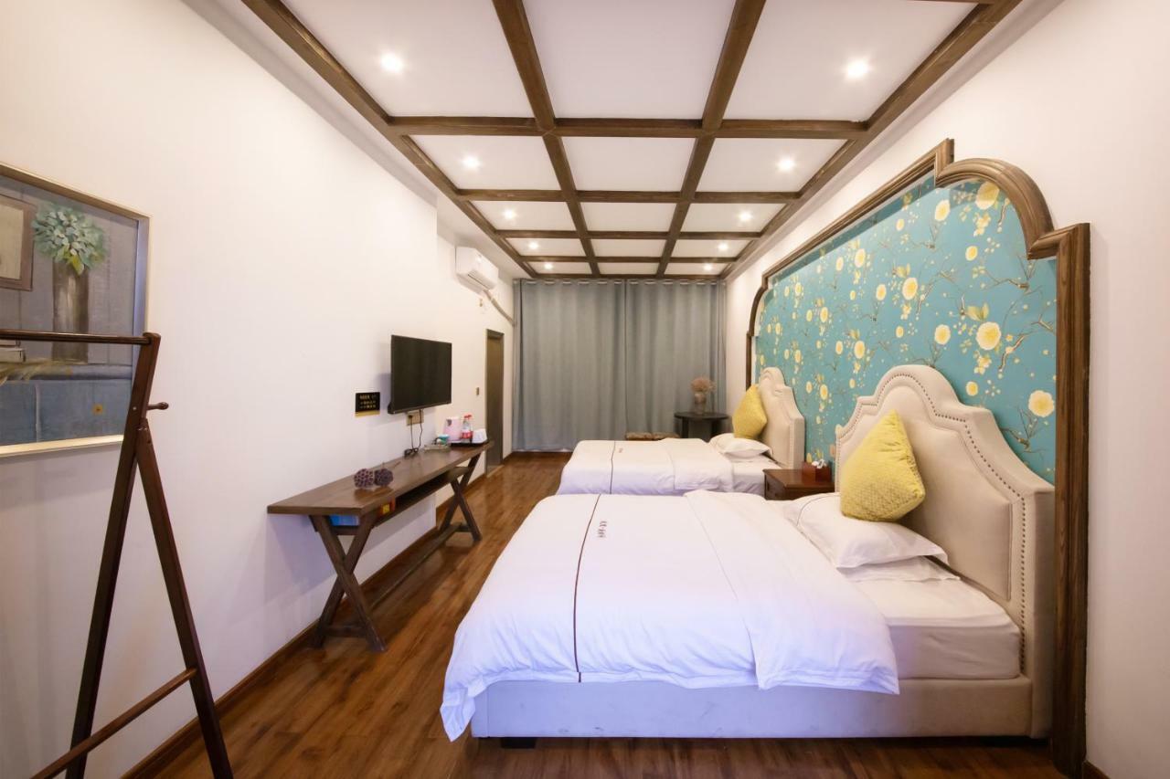 Fenghuang Slowly Time Inn Екстер'єр фото